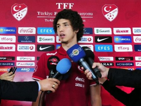 Salih Uçan: İlk maçı kayıpsız geçersek finale kadar gideriz