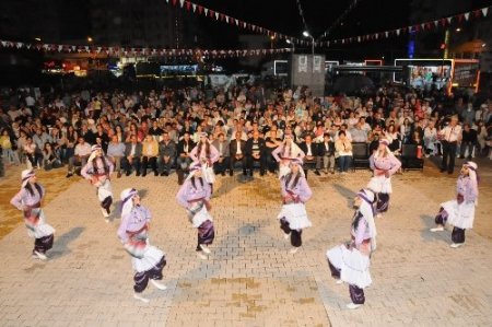 Sanat Grupları’ndan alkışlanacak performans