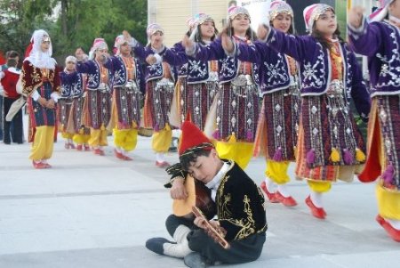 Sincan’da mahalle şenlikleri sürüyor