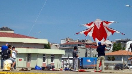 Sinoplular Uçurtma Şenliği'nde buluştu