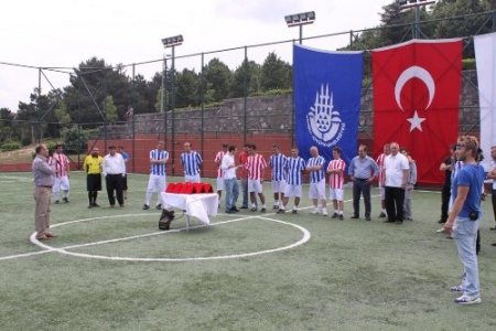 Spor A.Ş'nin geleneksel şöhretler futbol maçı Dudullu Spor Tesisleri’nde yapıldı