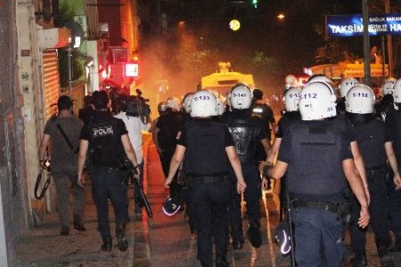 Taksim Gezi Parkı olayları geç saatlere kadar devam etti