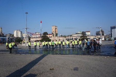 Taksim Meydanı araç ve yaya trafiğine kapatıldı