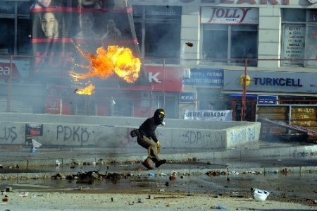 Taksim Meydanı'nda art arda müdahale