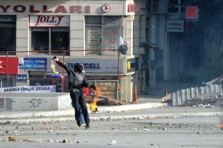 Taksim Meydanı'nda art arda müdahale