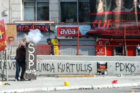 Taksim Meydanı'nda art arda müdahale