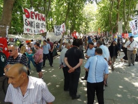 Taksim sakin günlerinden birini yaşıyor