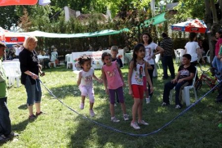 Talasemi hastası çocuklar piknikte gönüllerince eğlendi