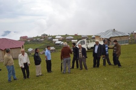 Tarihi yaylanın sakinleri elektrik bekliyor