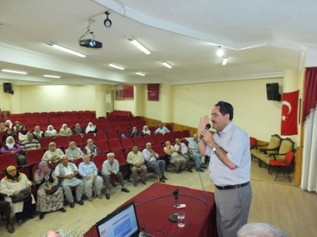 Tarsus’ta hacı adaylarına seminer verildi