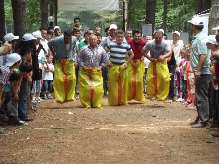 Termeli işçiler düzenlenen piknikte doyasıya eğlendi