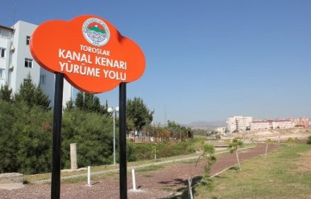 Toroslar'a yeni yürüme yolu yapılıyor