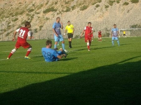 Trabzonspor, ilk hazırlık maçında 1-1 berabere kaldı