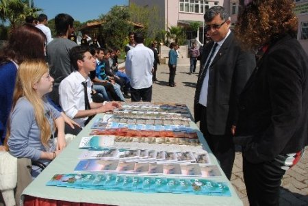 Turizm öğrencileri bölgenin kültürel varlıklarını tanıtıyor