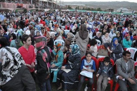 Türkçe Olimpiyatları Bingöllüleri coşturdu