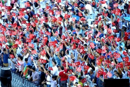 Türkçe Olimpiyatları’nın görkemli kapanış şöleni başladı