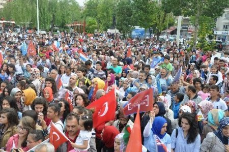 Türkçe sevdalıları Sincan'da coşkuyla karşılandı