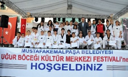 Uğur Böcekleri sertifikalarını aldı