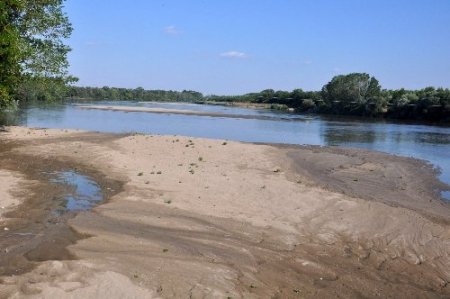 Vali Duruer: Meriç Nehri'nde İstanbul'a yetecek kadar kum var