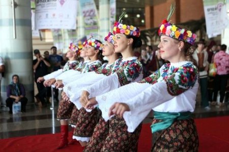 Yabancı dansçılar Anıtkabir’de