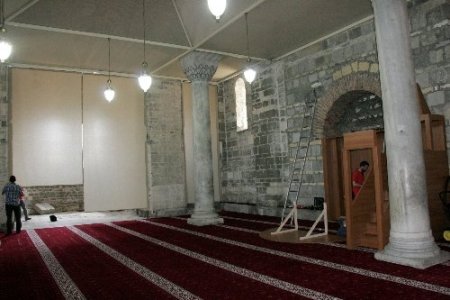 Yeniden ibadete açılacak olan Ayasofya'da, hazırlıklar tamamlandı