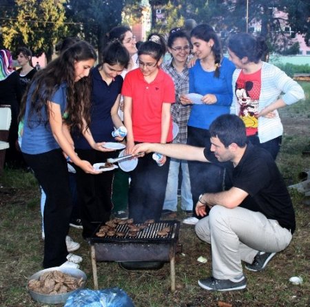 Zafer Fen Dersanesi'nden sınavlar öncesi moral pikniği