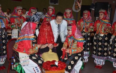 Zonguldak'tan Uygur Urumçi bölgesine gelin gitti