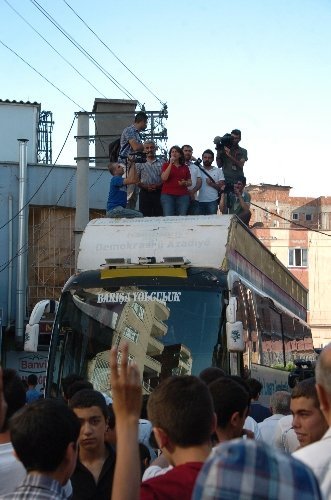 Zümrüt: Lice’de atılan kurşun süreci baltalamaya yöneliktir